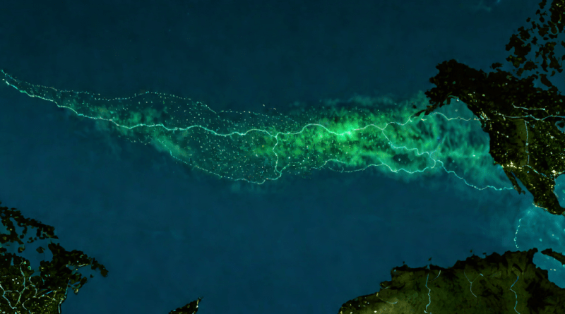 Mapa nocturno del Triángulo de las Bermudas con luces y nubes estrelladas